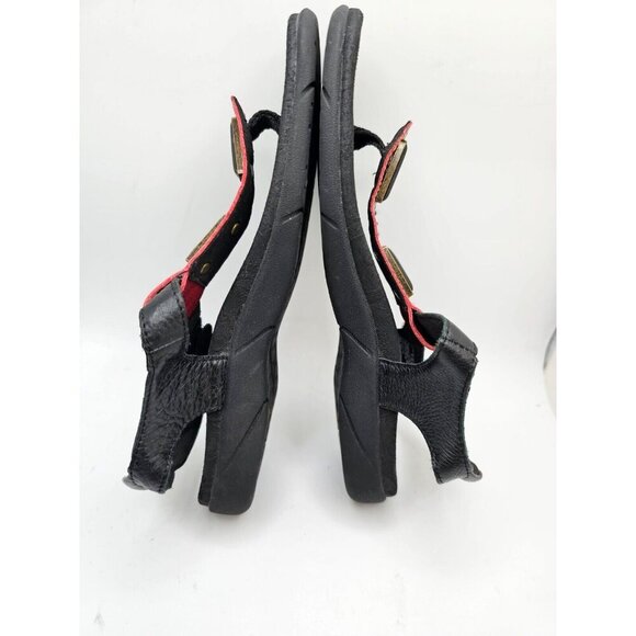 Women's Taos Storyteller Black Red Leather Thong‎ Strap Sandals Size US 6 - Picture 3 of 5